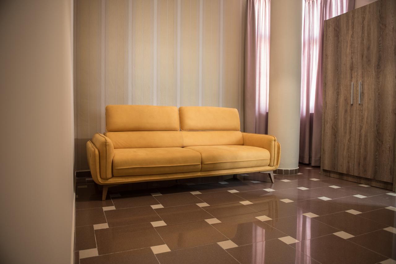Inn Hotel Škalngur Εξωτερικό φωτογραφία