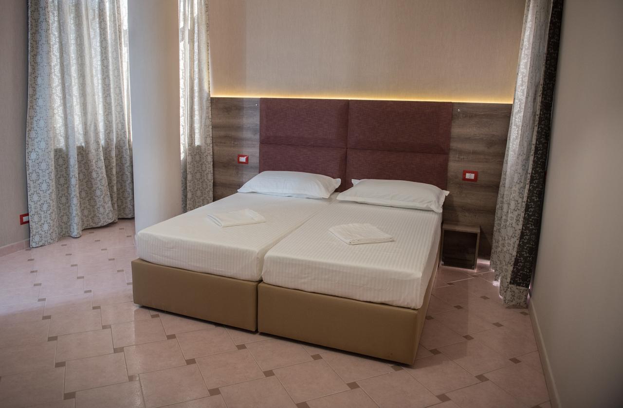 Inn Hotel Škalngur Εξωτερικό φωτογραφία
